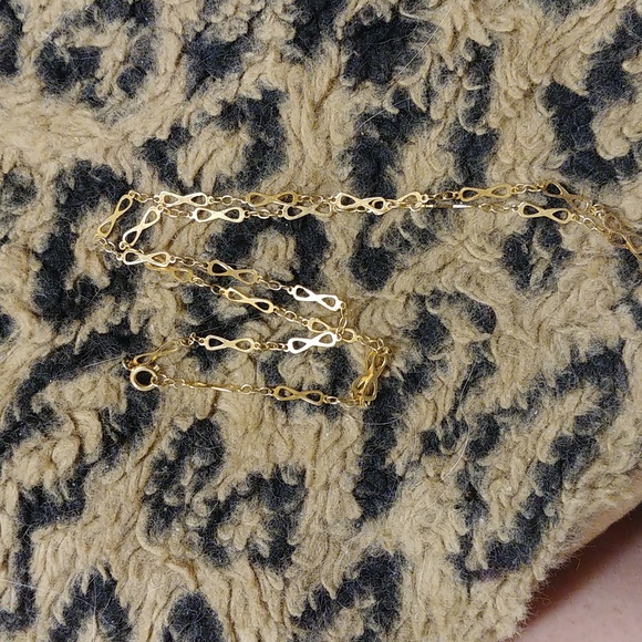 8 inch gold chain - Picture 3 of 3